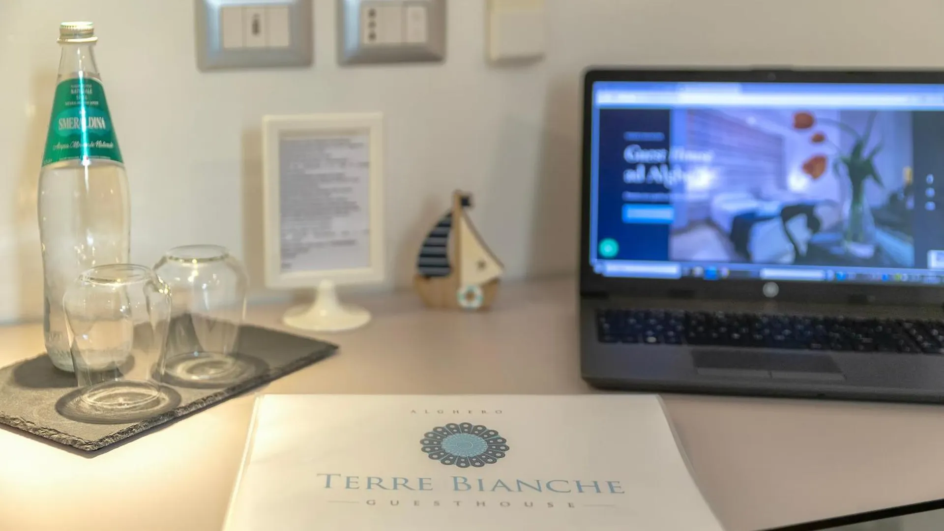 بيت ضيافة فندق Terre Bianche ألغيرو